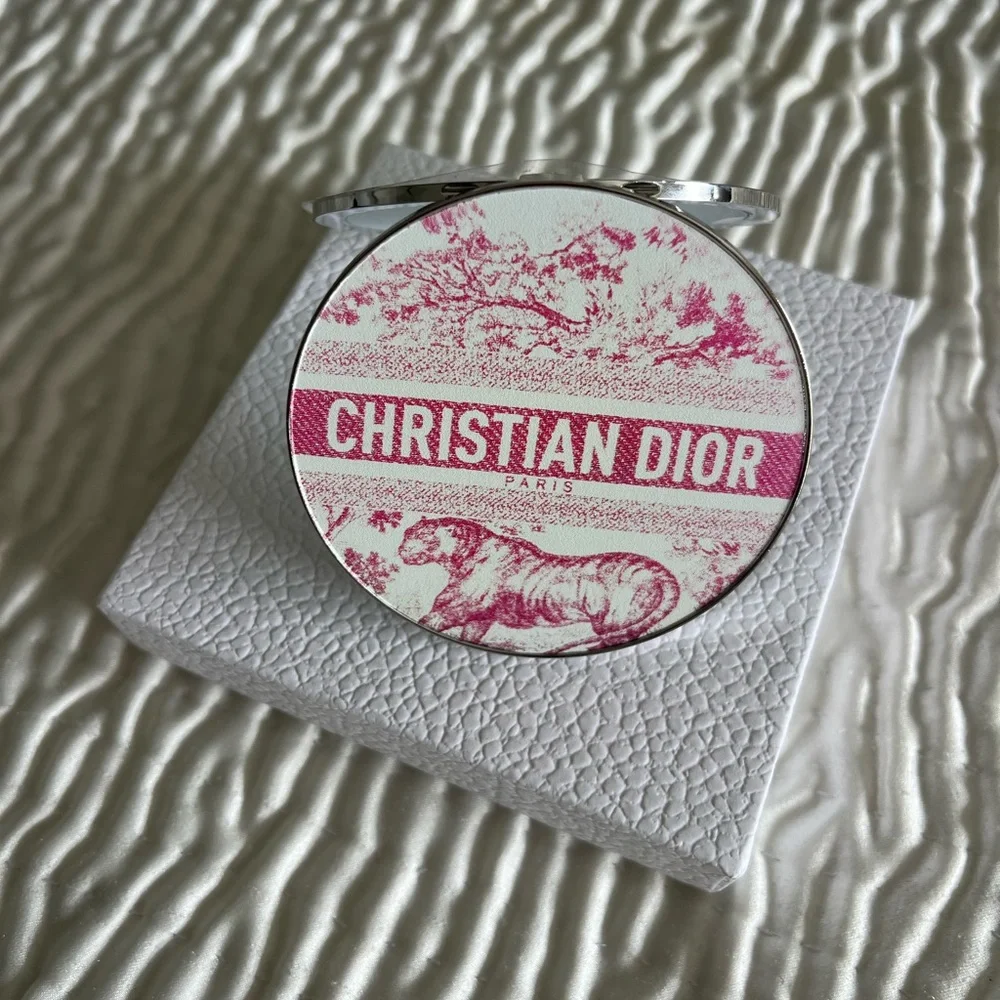 NEW Dior Beauty Pink and White Toile Compact Mirror with gift Box - Picture 5 of 10